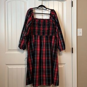 Draper James NEW w tags plaid dress. Perfect for holiday parties.